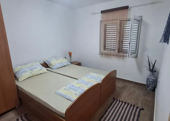 Matas * 特罗吉尔